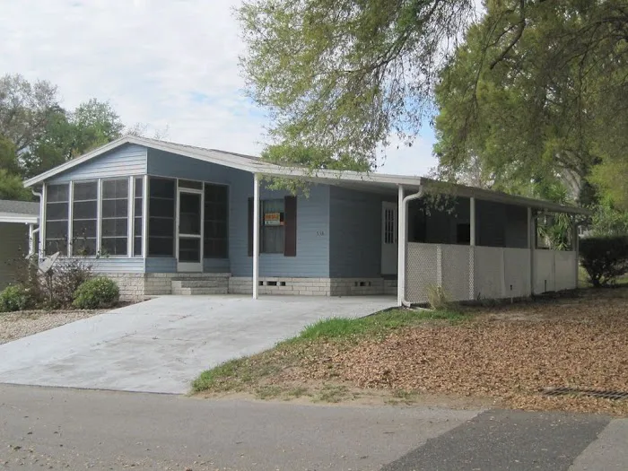 Sunshine Mobile Home Park Picture 4