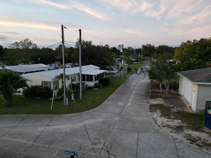 Sunshine Mobile Home Park Picture 10