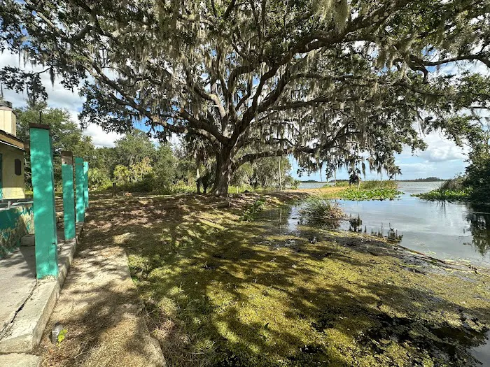Lakeside Haven RV Park Picture 10