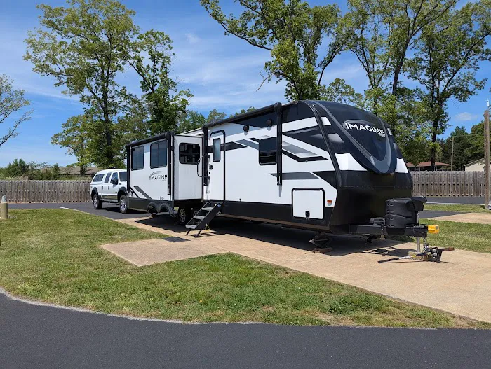 Nature's Market and RV Park Picture 3