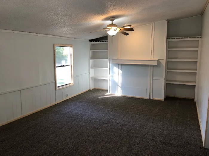 South Court Mobile Home Park Picture 7