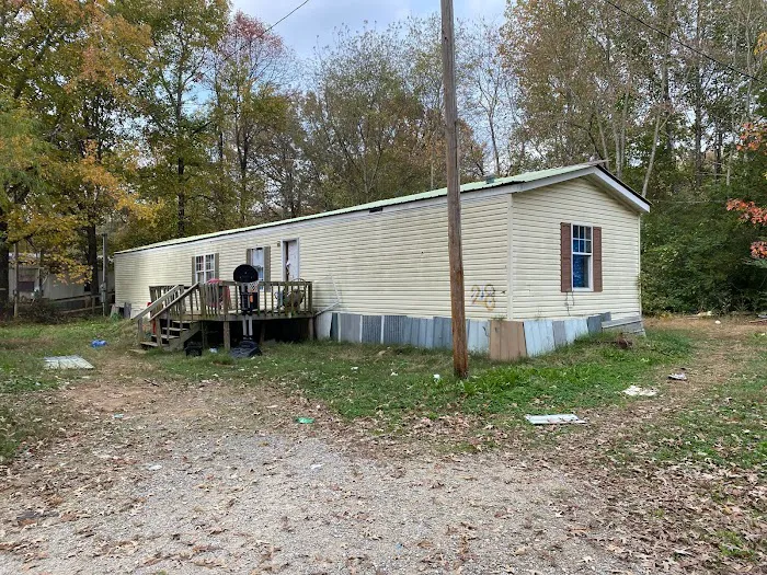 South Court Mobile Home Park Picture 3