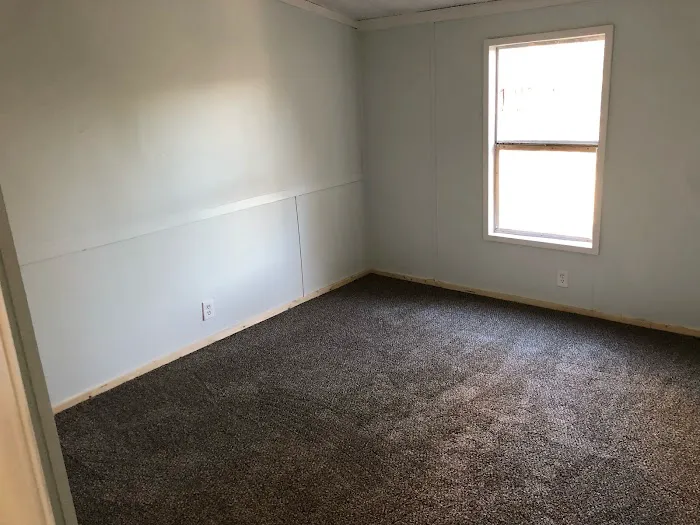 South Court Mobile Home Park Picture 4