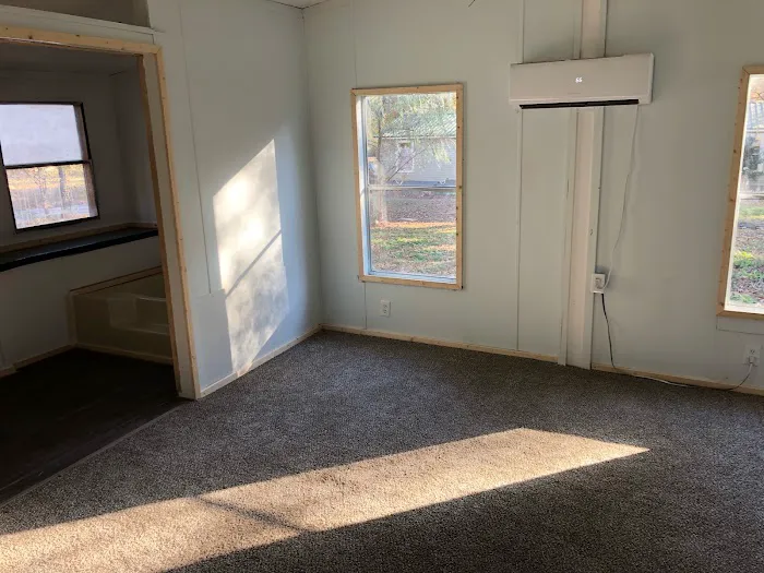 South Court Mobile Home Park Picture 9