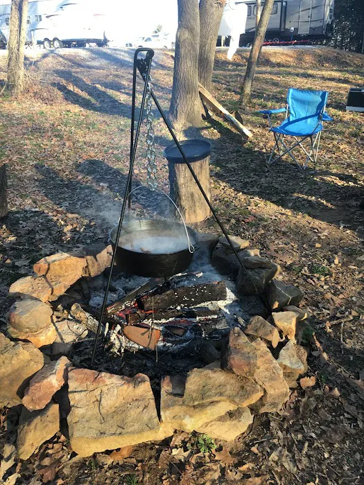 Creekside RV Park Picture 7