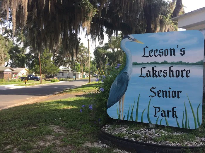 Leeson's Lakeshore MHC Picture 6