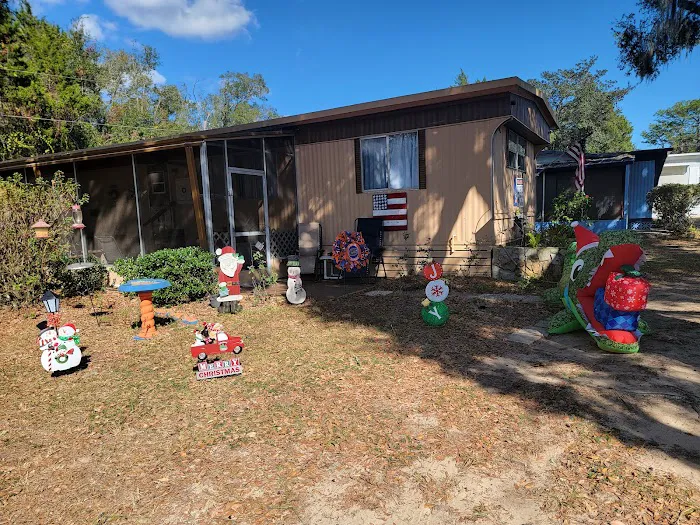 Oasis Mobile Home & RV Park Picture 5