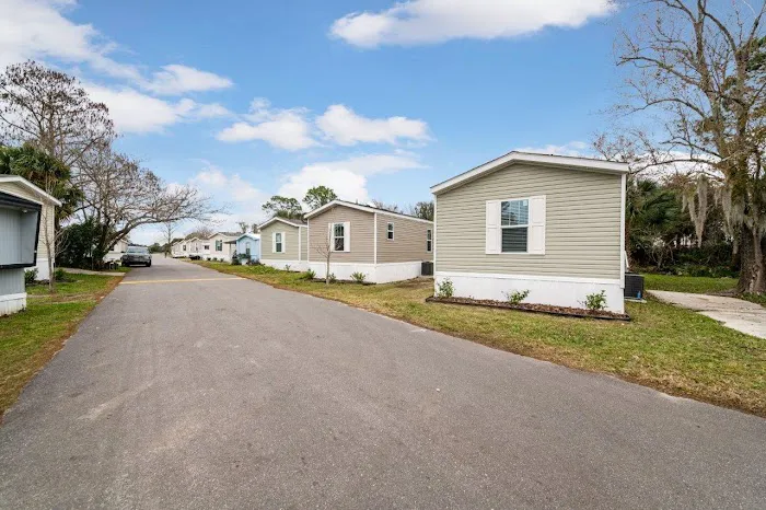 Pinewood Manufactured Home Community | Ormond Beach Picture 2