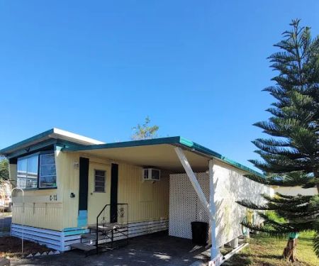 Shangri'la Mobile Village