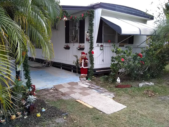 Three Palms Mobile Home Park Picture 2