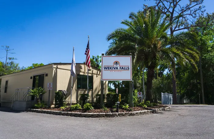 Wekiva Falls RV Resort Picture 9