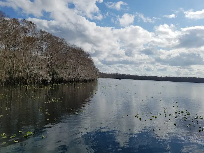 Lake Ashby Mobile Home Park Picture 2