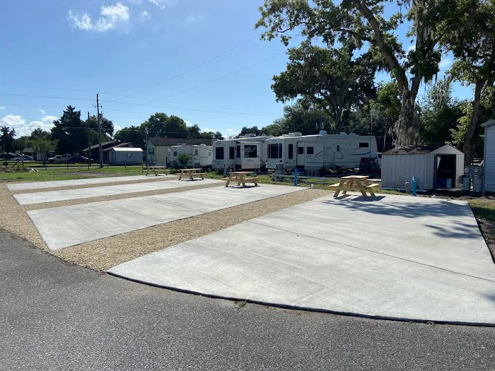 Sunny Shores MH & RV Resort Picture 3