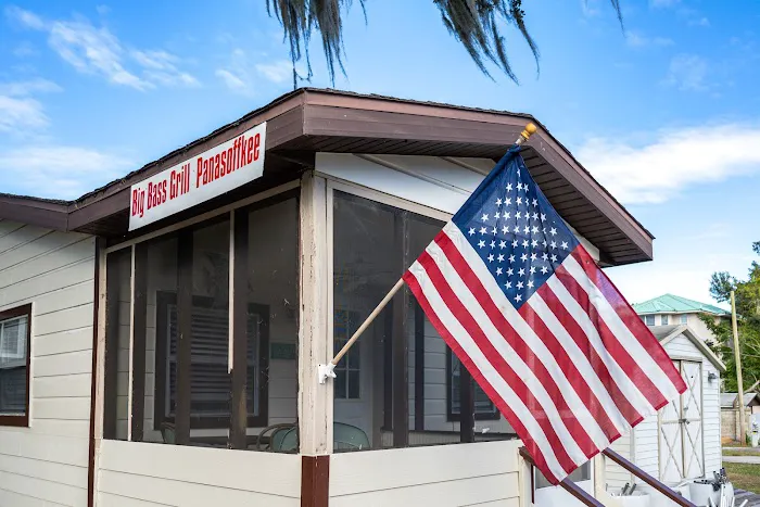 Lake Panasoffkee RV and Campground Picture 4