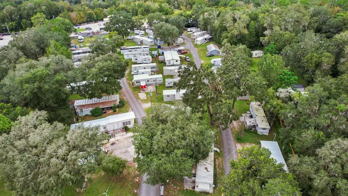Tall Oaks Village Mobile Home Park & RV Park Picture 3