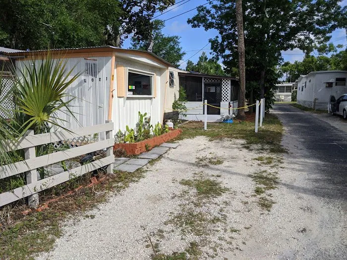 Iowa Mobile Home Community Picture 3