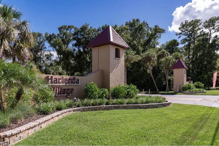 Hacienda Village MHC Picture 3