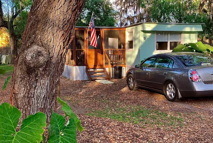 The HUB Leesburg - MH & RV Park Picture 6