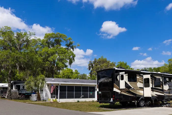 Holiday RV Park Picture 7