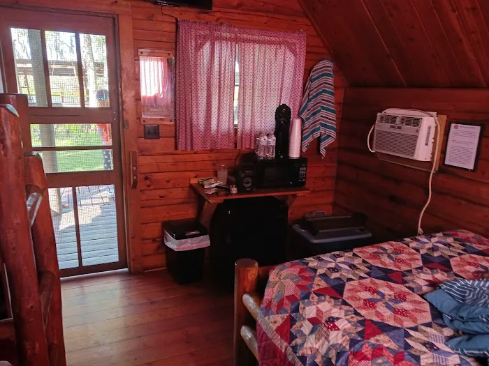 Lake Pan RV Village Picture 3