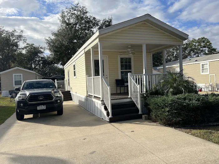 Red Oaks RV Resorts Picture 3