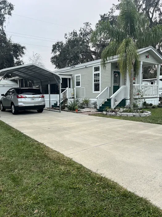 Red Oaks RV Resorts Picture 2