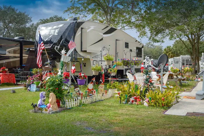 Breezy Oaks RV Park Picture 6