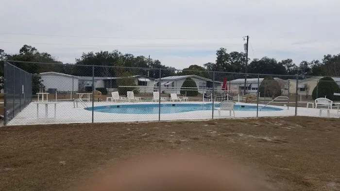 Dogwood Mobile Home Park Picture 4