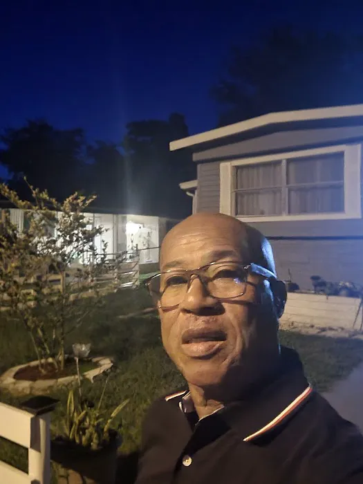 Braewood Mobile Home Park Picture 7