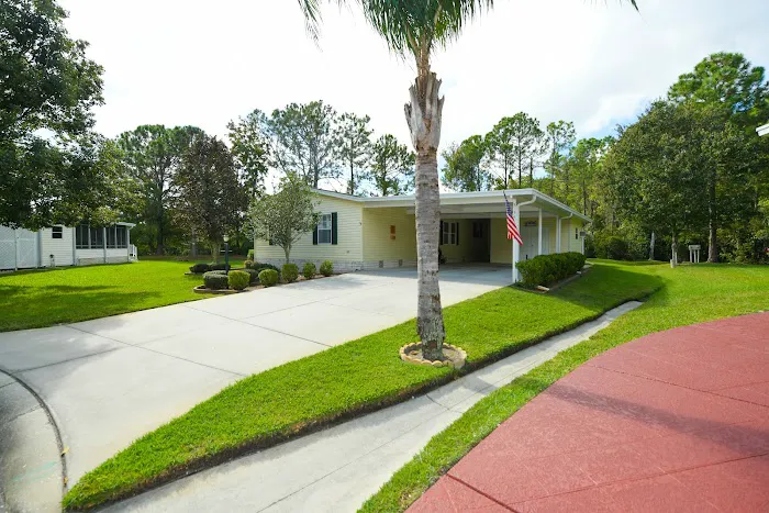 Windward Village Picture 4