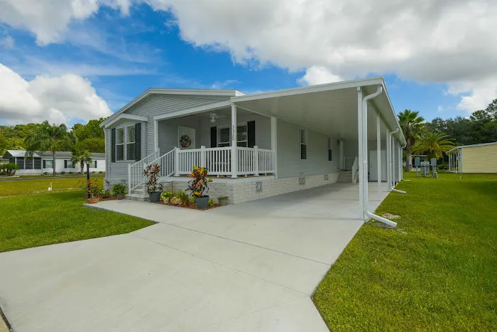 Windward Village Picture 3