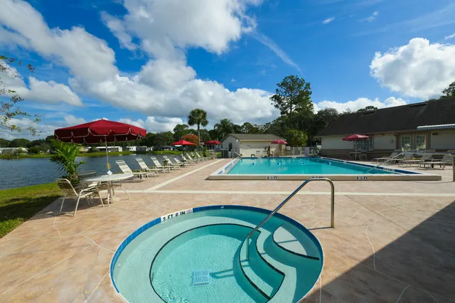 Windward Village Picture 10
