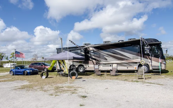 Daytona Racetrack RV Picture 4
