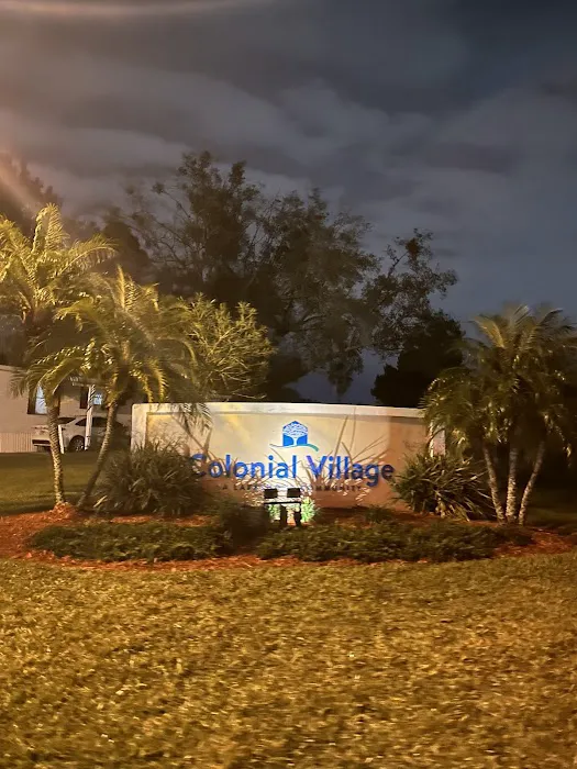 Colonial Village Picture 10