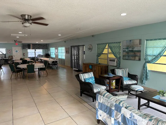 Gulf Breeze RV Park Picture 4