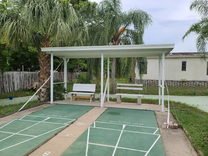 Oak Bend Mobile Home Park Picture 3