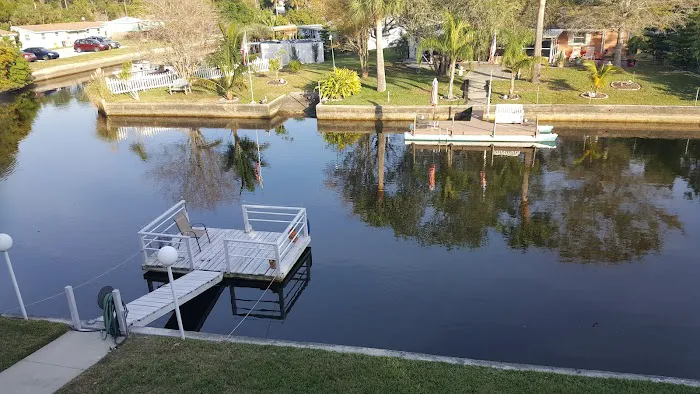Oak Bend Mobile Home Park Picture 5