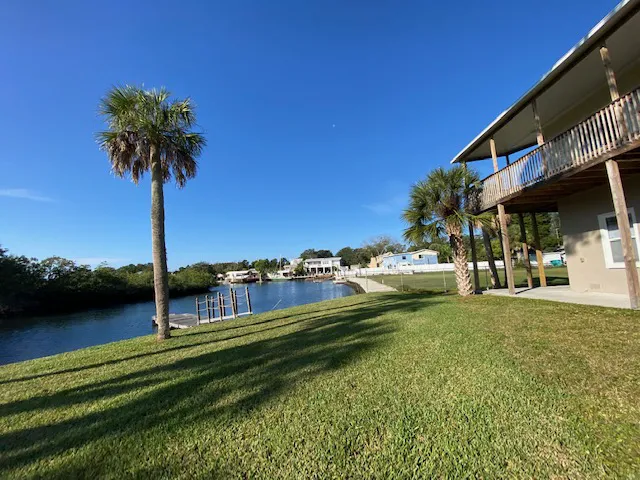 Hudson Springs Picture 2