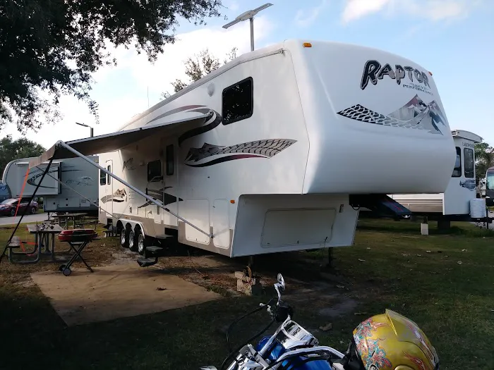International RV Park & Campground Picture 4