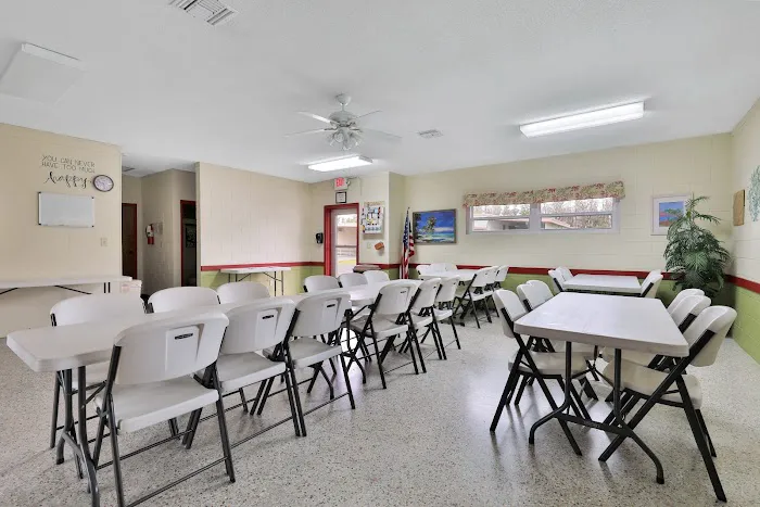 Timber Village Mobile Home Park Picture 3