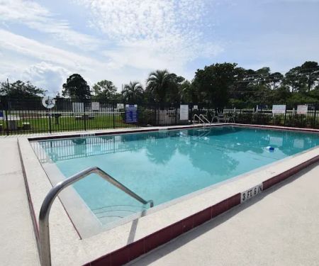 Carriage Court East Manufactured Home Community