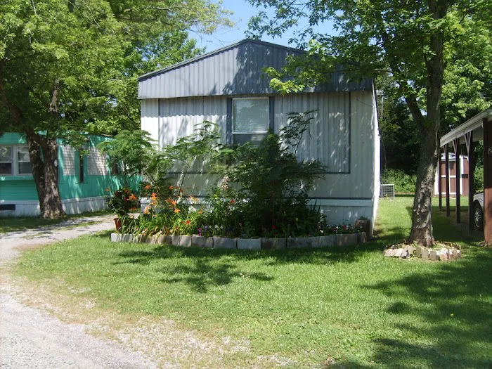 Rend Lake Mobile Home Park Picture 5