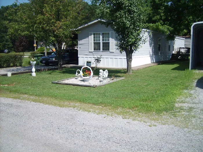 Rend Lake Mobile Home Park Picture 7
