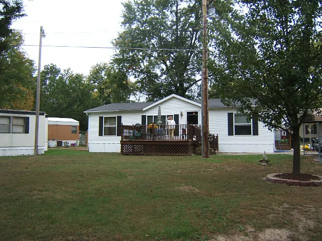Rend Lake Mobile Home Park Picture 9
