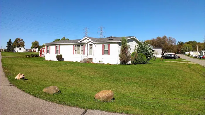 Kay-Lou Trailer Courts Inc Picture 3