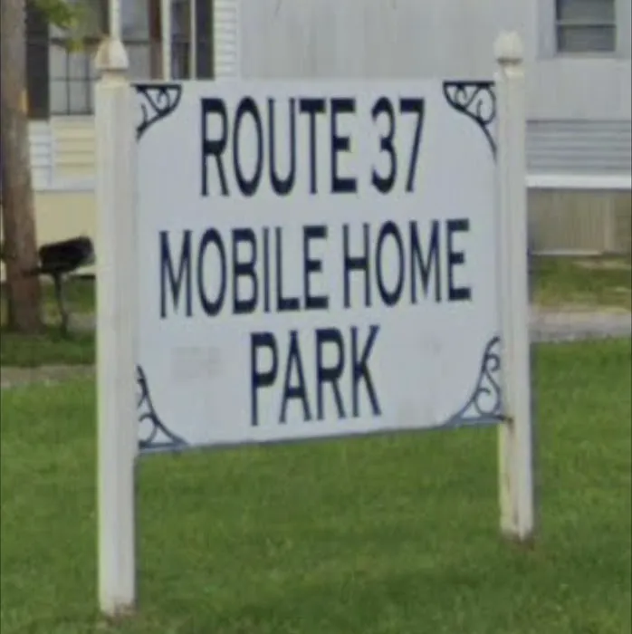 Route 37 Mobile Home Community Picture 2