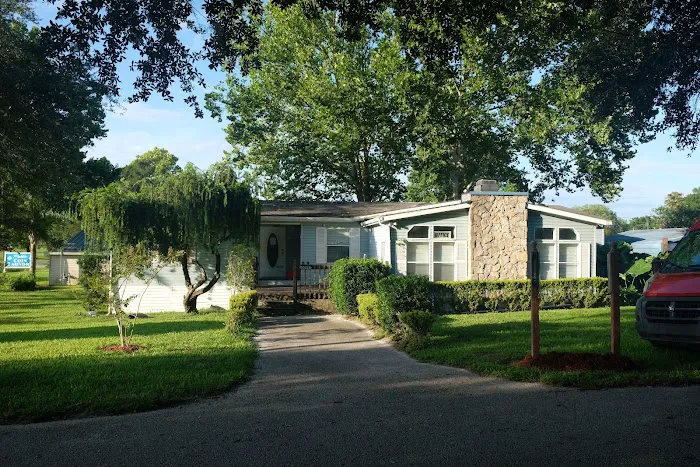 Sunny Skies Mobile Home & RV Park Picture 2