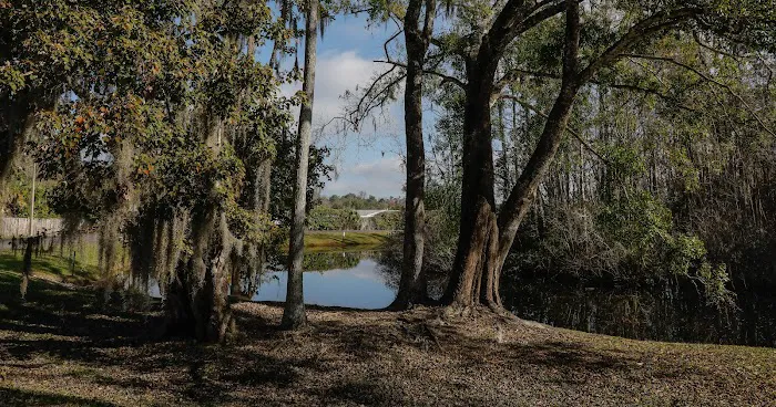 Imperial Oaks Mobile Home Park Picture 9
