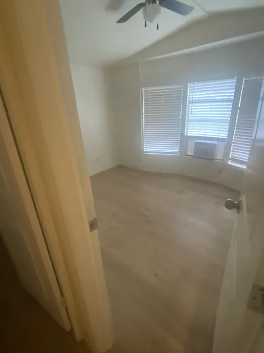 Marks Mobile Home Park Picture 5