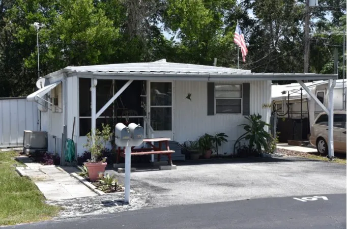 Tropic Breeze RV and Mobile Home Park Picture 7